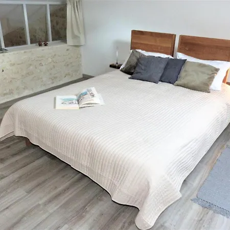 Le Quarante Apartment